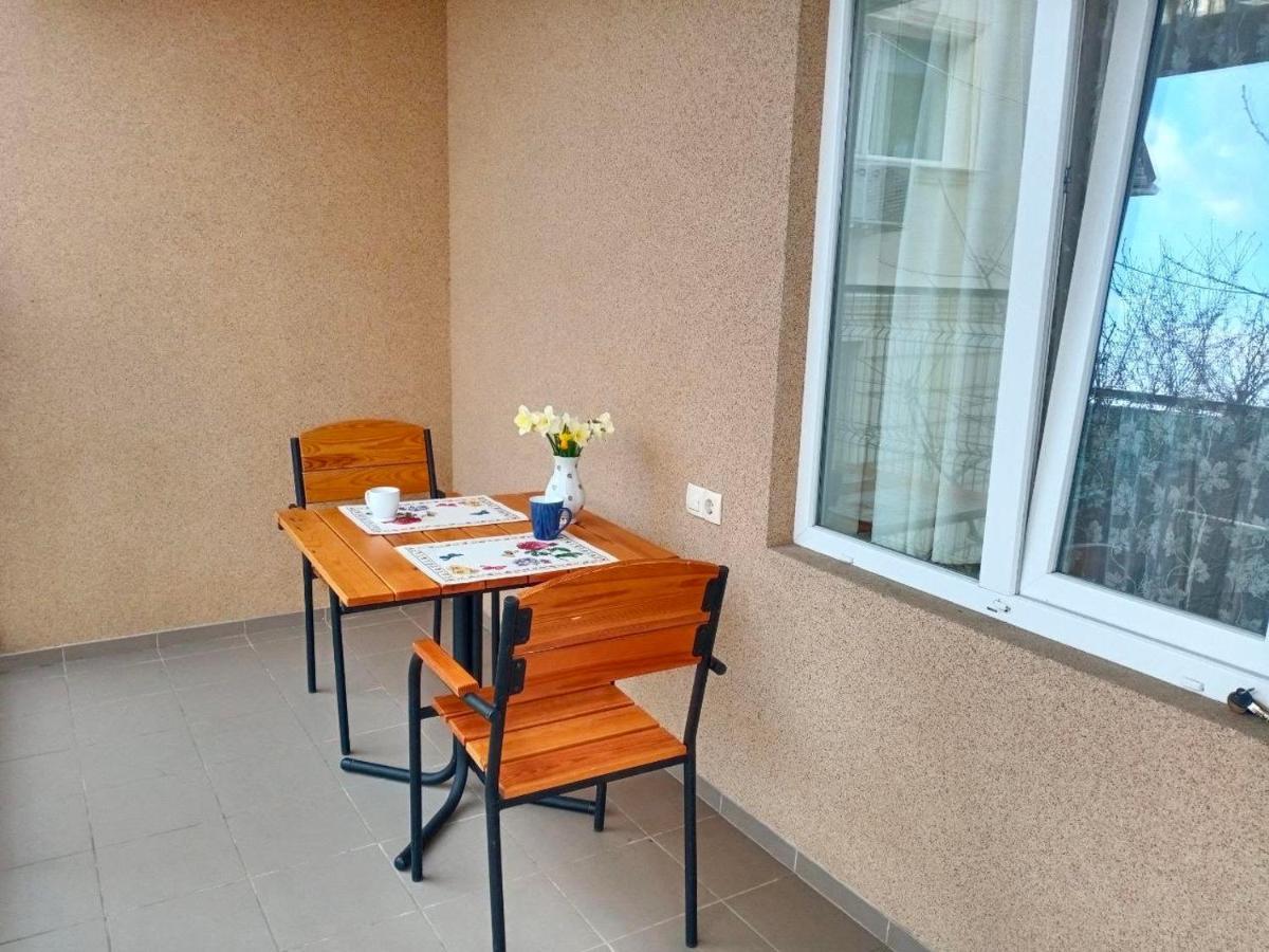 Mini-Hotel Luch Odesa Exterior photo